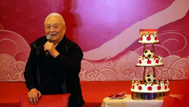”暖萌兄妹默契再聚 《奇迹》聚焦平凡人之不凡人生预告中，易烊千玺与哈琳饰演的兄妹对话贯穿始终，作为景浩最后的家人，妹妹景彤是不可替代的依靠